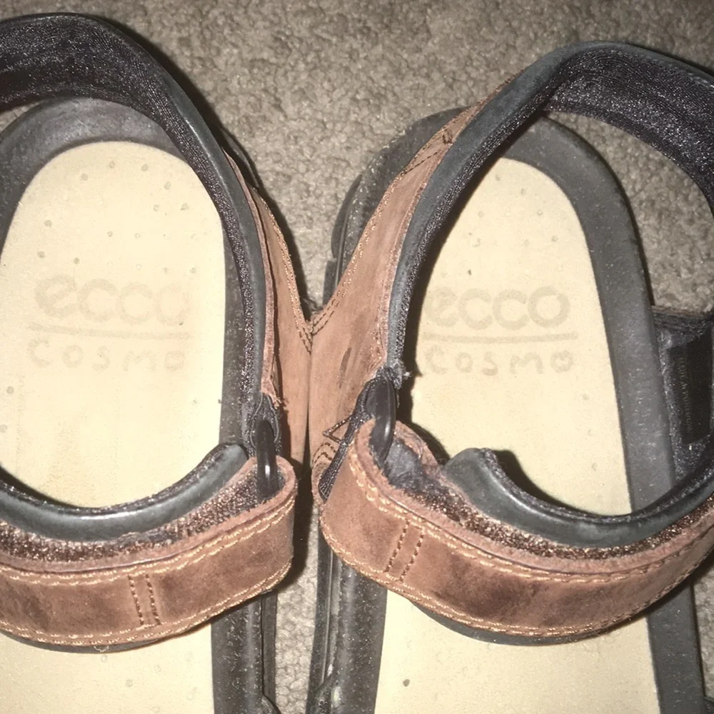 Ecco Men's Cosmos Brown Leather Cork Shock Point Comfort Sandals